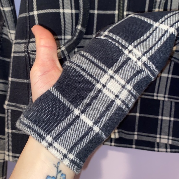 Lululemon Varsity Plaid Scuba size 4 - Picture 4 of 10